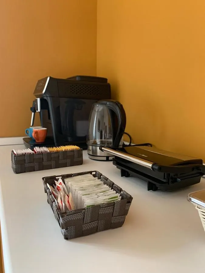 Dimora Lupo_LifeStyle B&B Aeroporto di Catania Fontana Rossa